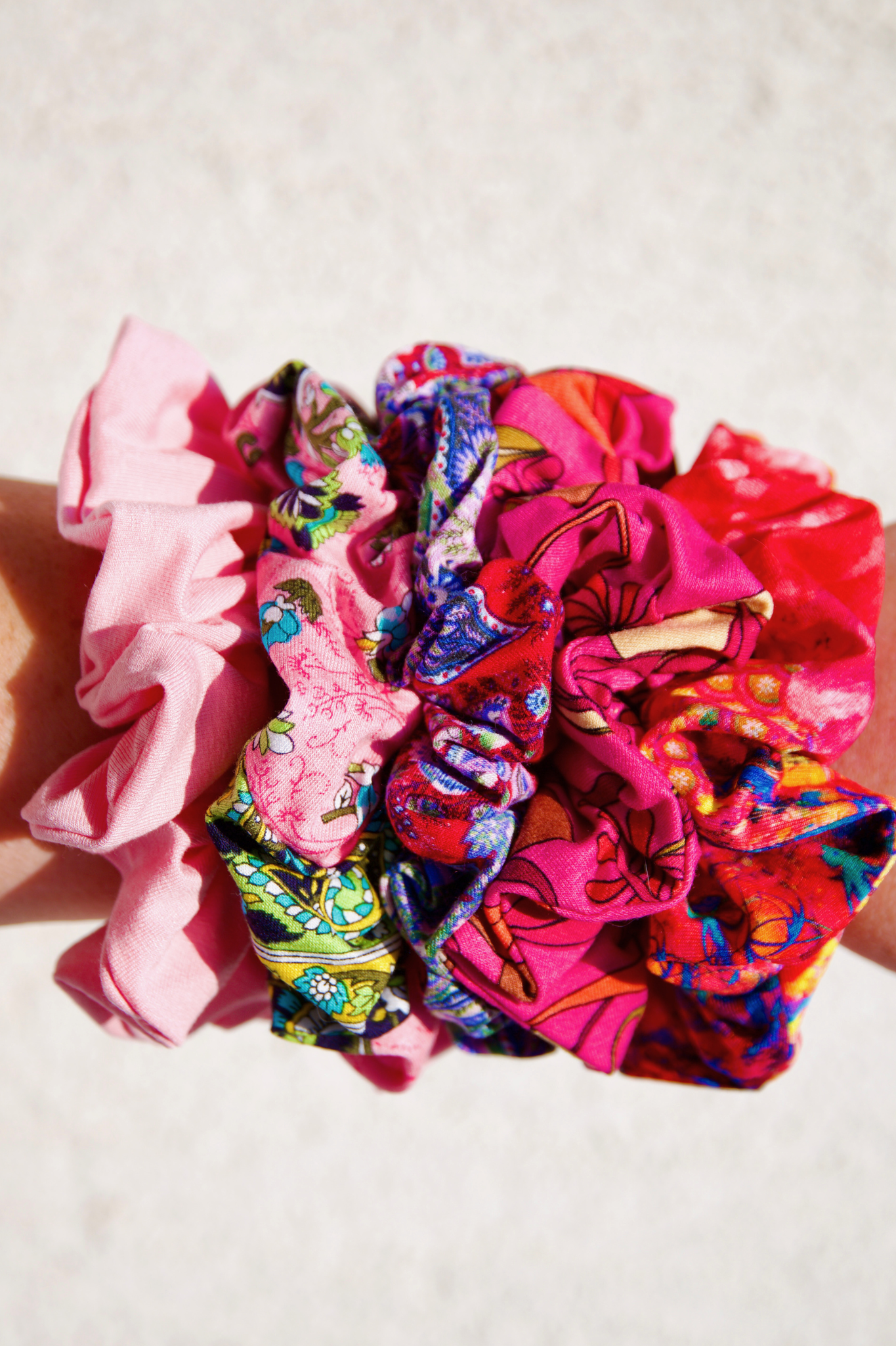 Gumička viskóza bambus scrunchie LEAVES
